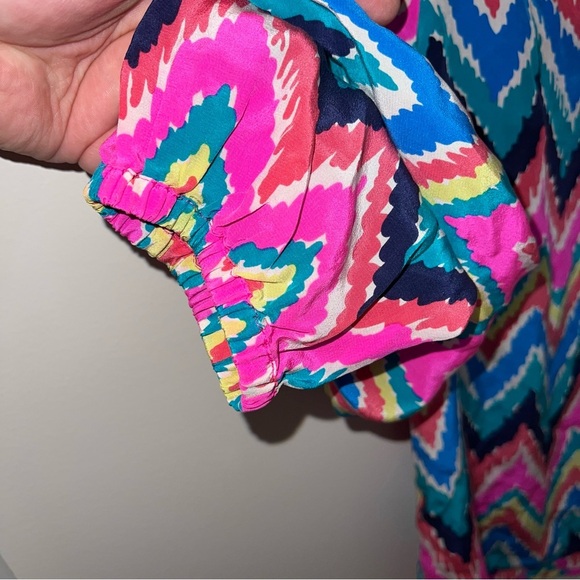 Lilly Pulitzer 100% Silk Elsa Blouse Hearts a Flutter Chevron Top Size XS flaw - Picture 3 of 7